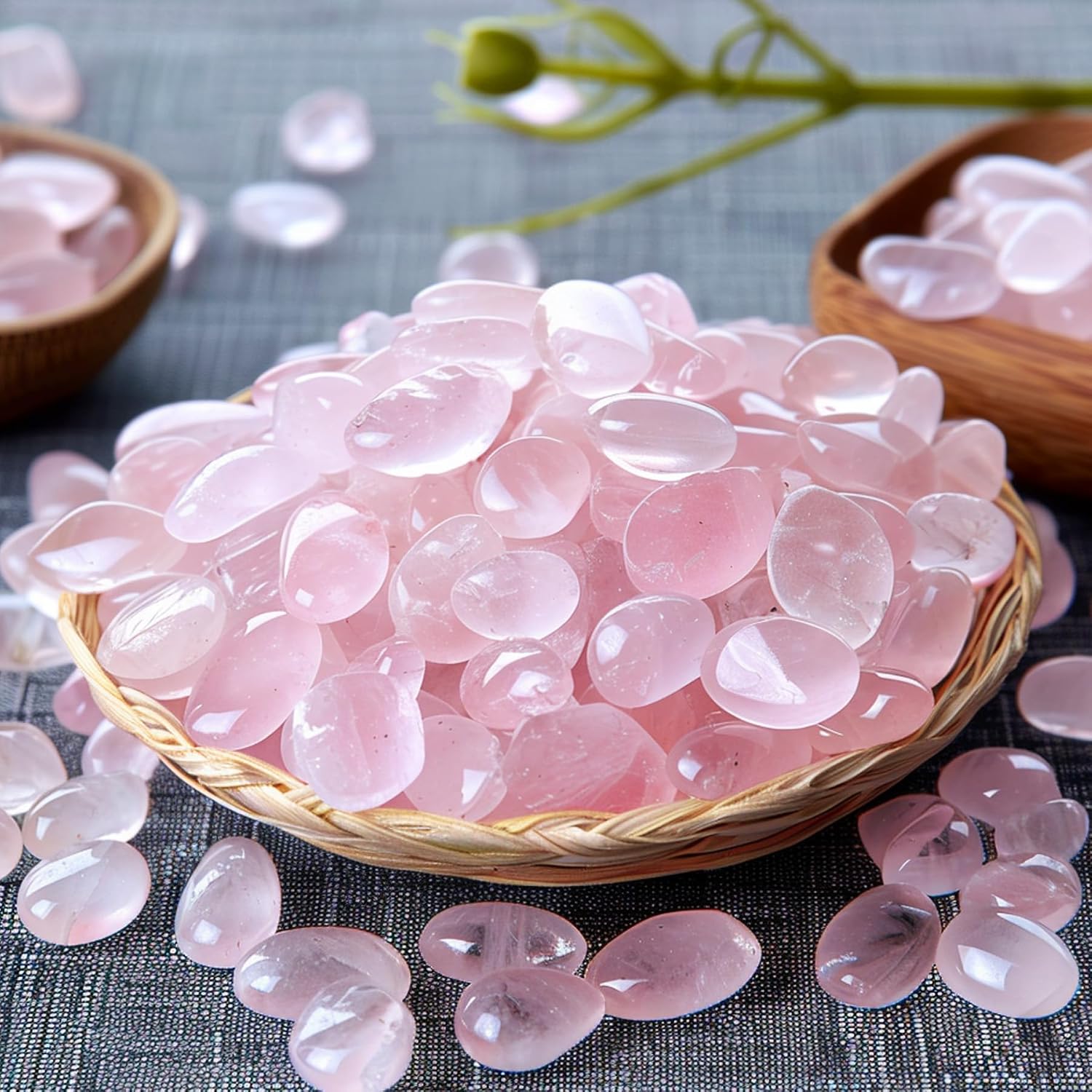 Detalle de SigMntun Polished Rose Quartz Chips, 200 Pieces, 7 mm