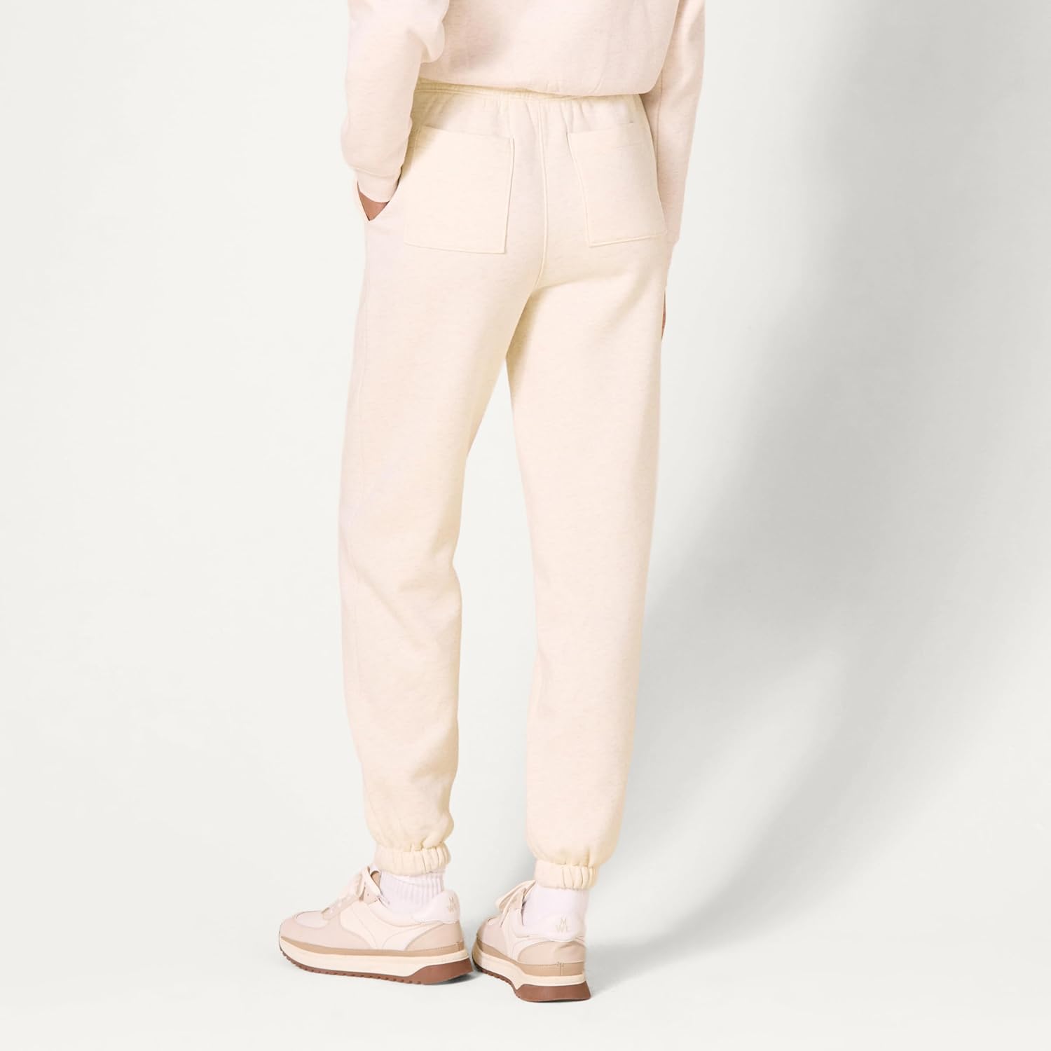 Thumbnail 1 de Amazon Essentials Damen entspannte Jogginghose mit hoher Taille (in Übergröße erhältlich)