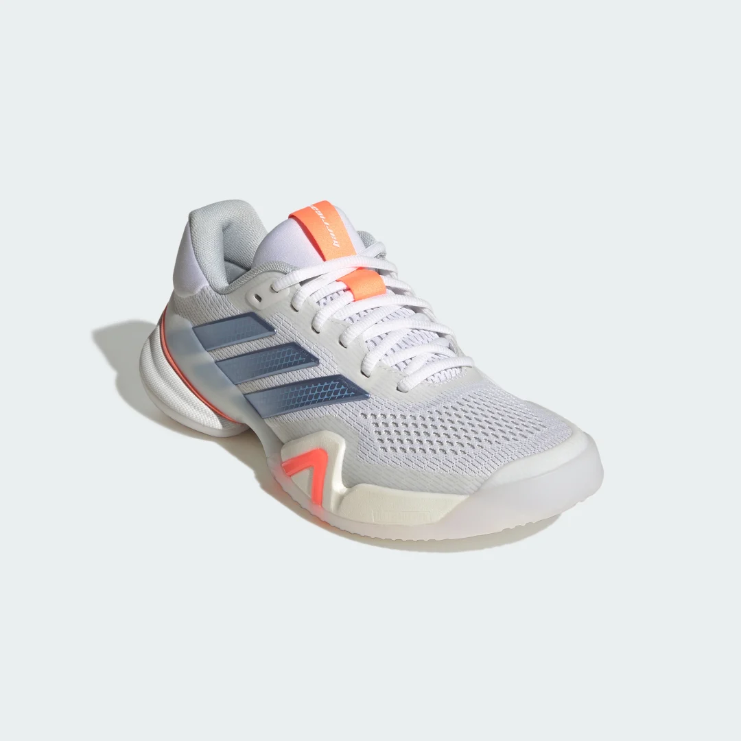 Detalle 2 de Zapatilla de tenis Barricade 14 de Adidas: equilibrio entre agarre y respuesta para juego intensivo