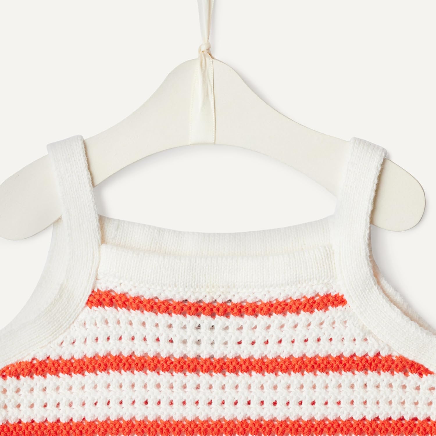 Detalle de Amazon Essentials x Sofia Grainge Set Maglie e Canotte in Cotone Lavorato all'Uncinetto – Mommy & Me