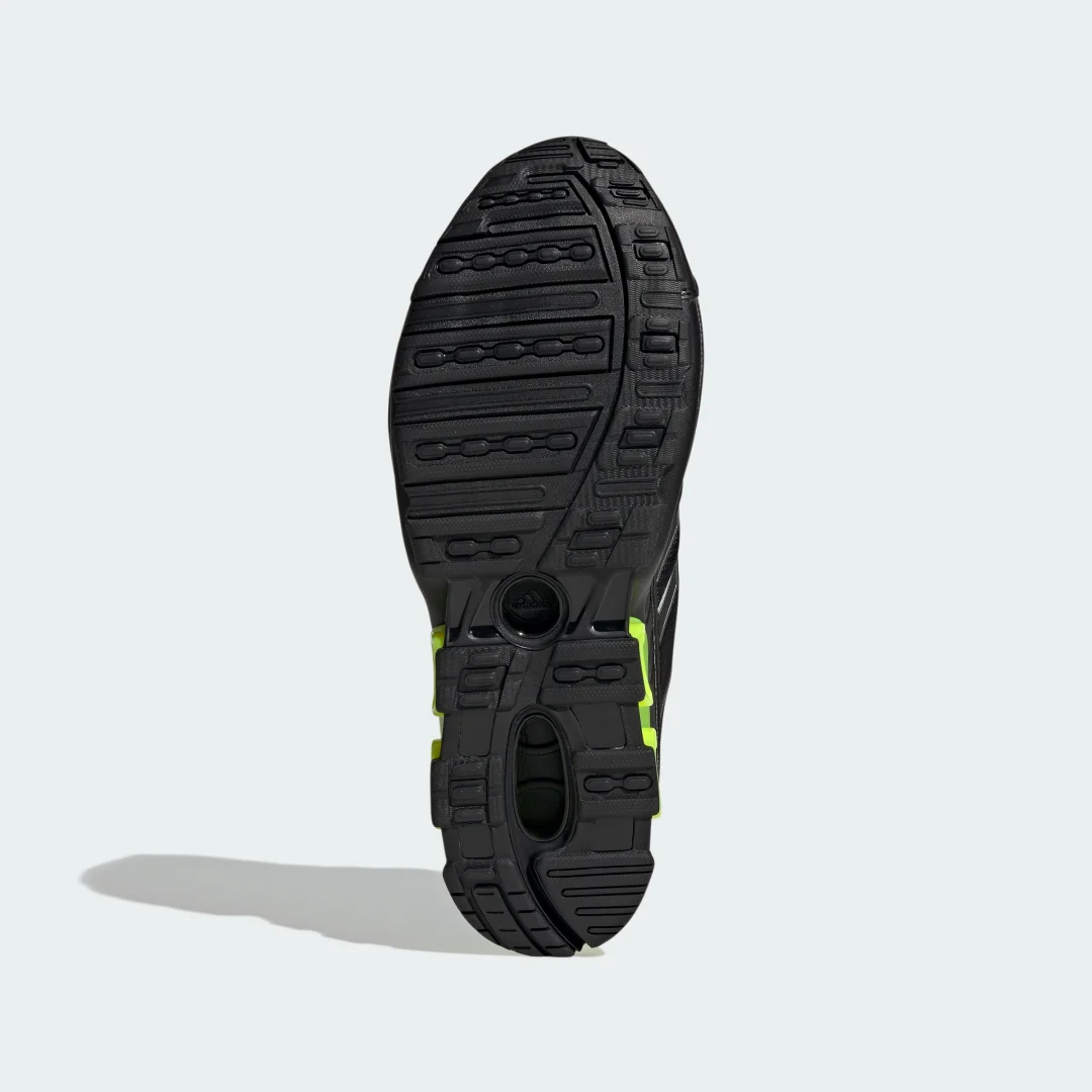 Detalle 2 de Adidas Megaride O1: Zapatilla negra para uso diario, ¿merece la pena?