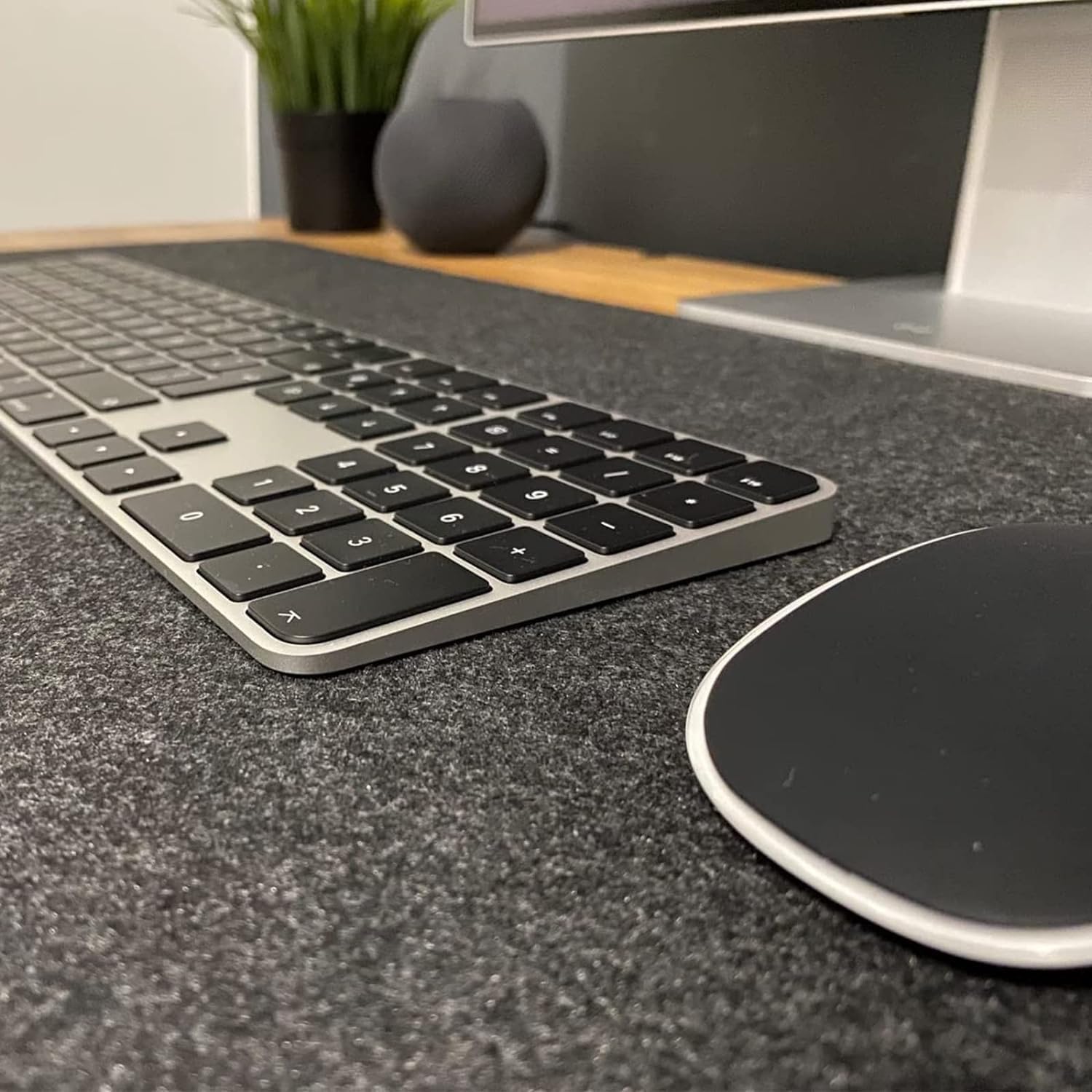 Thumbnail 2 de DAWNTREES 140x60 cm Felt Desk Pad – Large, Non-Slip Desk Mat for Keyboard, Mouse and Laptop (Dark Grey)