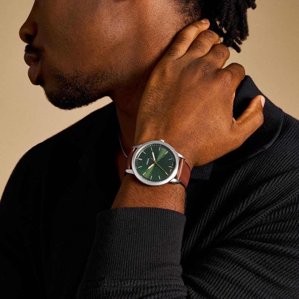 Detalle 2 de Fossil Herrenuhr The Minimalist 3H FS5439 – Quarz, 44 mm Gehäuse und Lederarmband