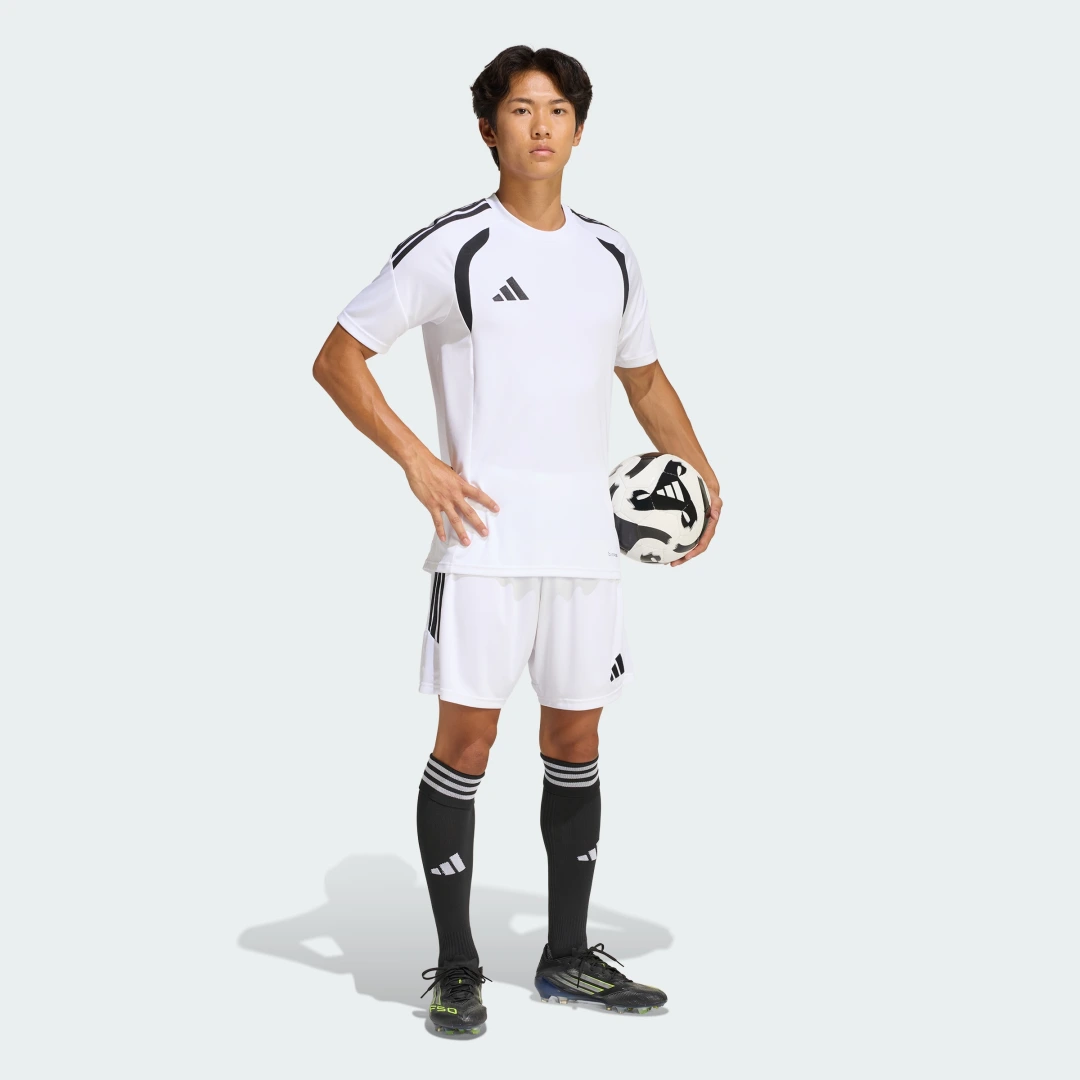 Detalle de Camiseta Tiro26 League de Adidas – Blanca