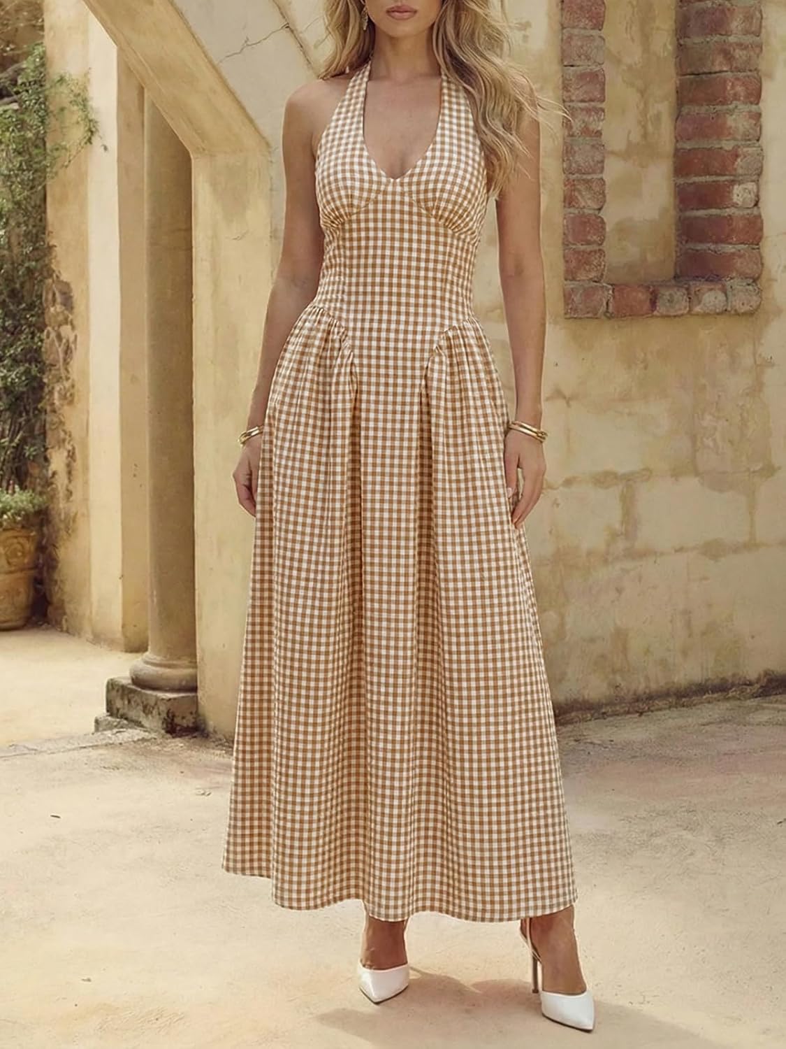 Thumbnail 1 de Wenrine Halter V Neck Corset Maxi Dress in Plaid — Backless, Smocked Tie Back Summer Elegance