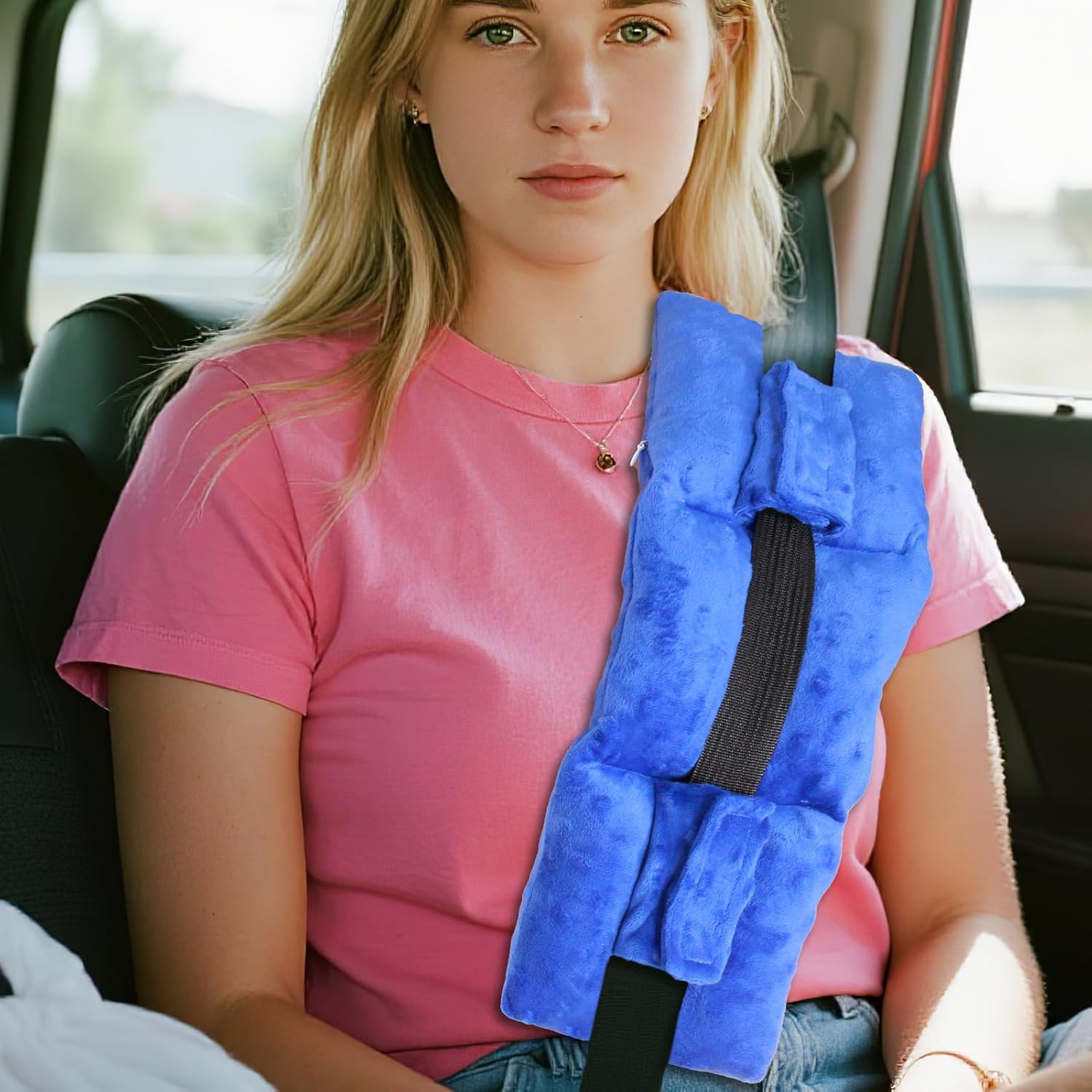 Detalle de Hysterectomy/Post-Surgery Seatbelt Pillow with Pocket – Navy Blue