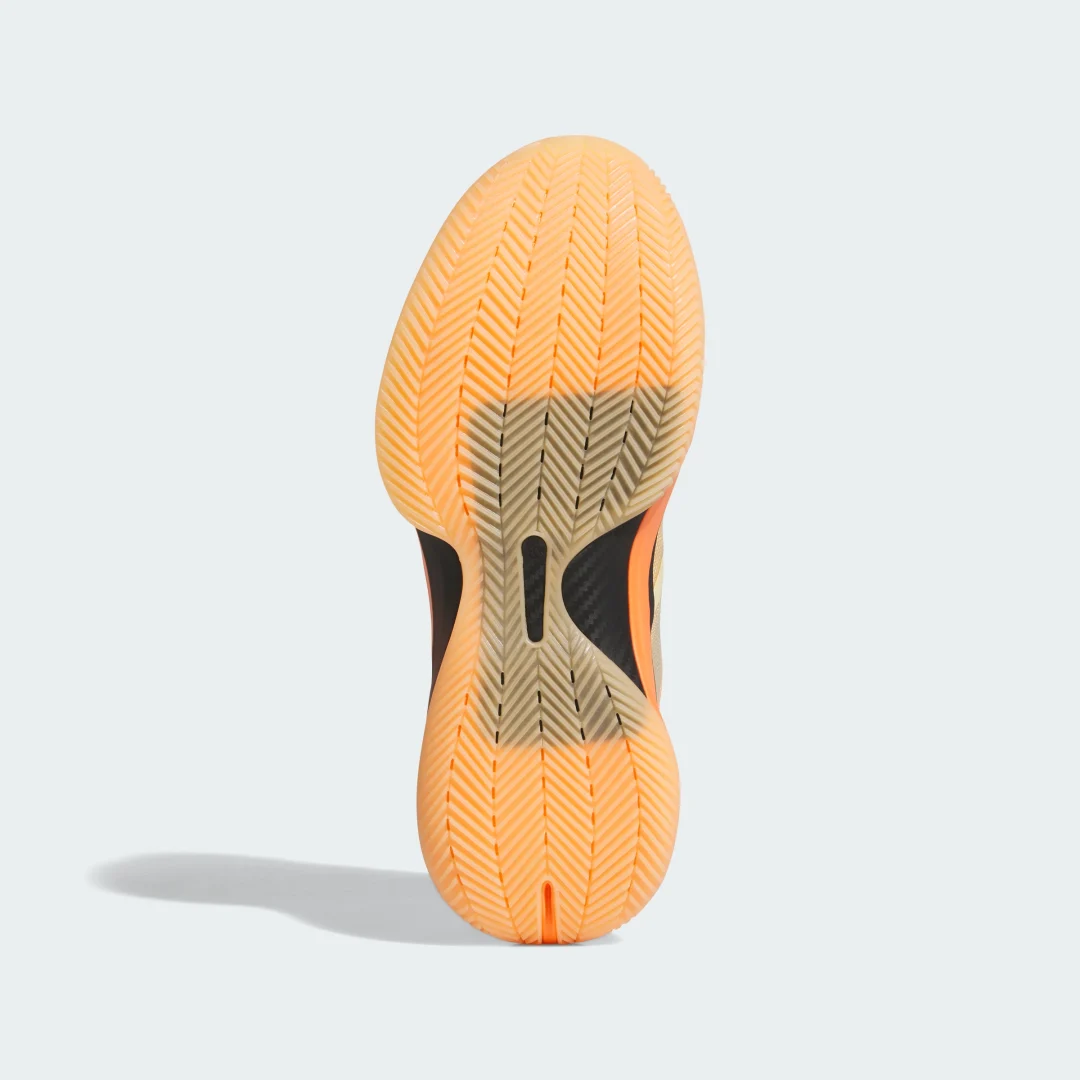 Detalle de Zapatilla Adizero Select 2.0 Low de Adidas: estilo ligero para entrenamientos y competición
