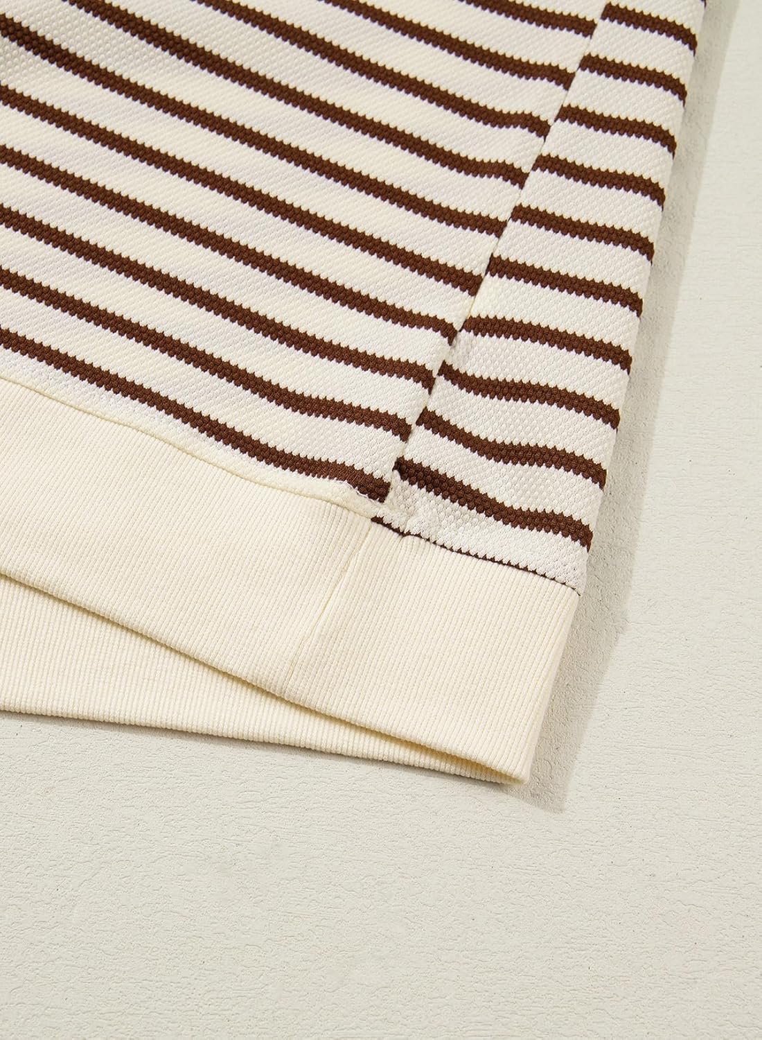 Thumbnail 5 de SHEWIN Women’s Summer Loose Fit Rib Knit Stripe Top (Short-Sleeve)