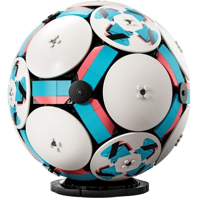 Thumbnail 3 de LEGO Editions Sports Balón de Fútbol 43019 — 1498 piezas