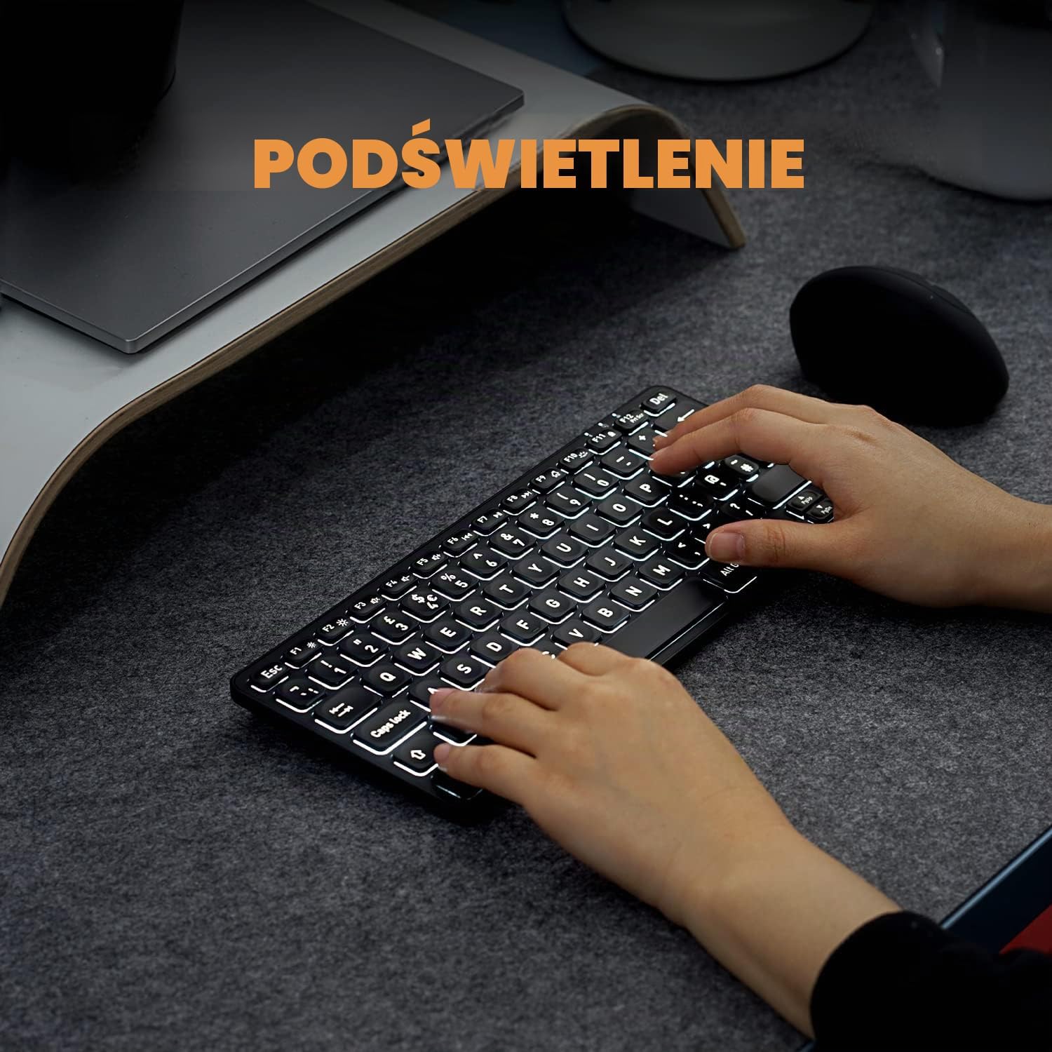 Detalle de Perixx PERIBOARD-732B – bezprzewodowa klawiatura mini, białe podświetlenie, układ włoski