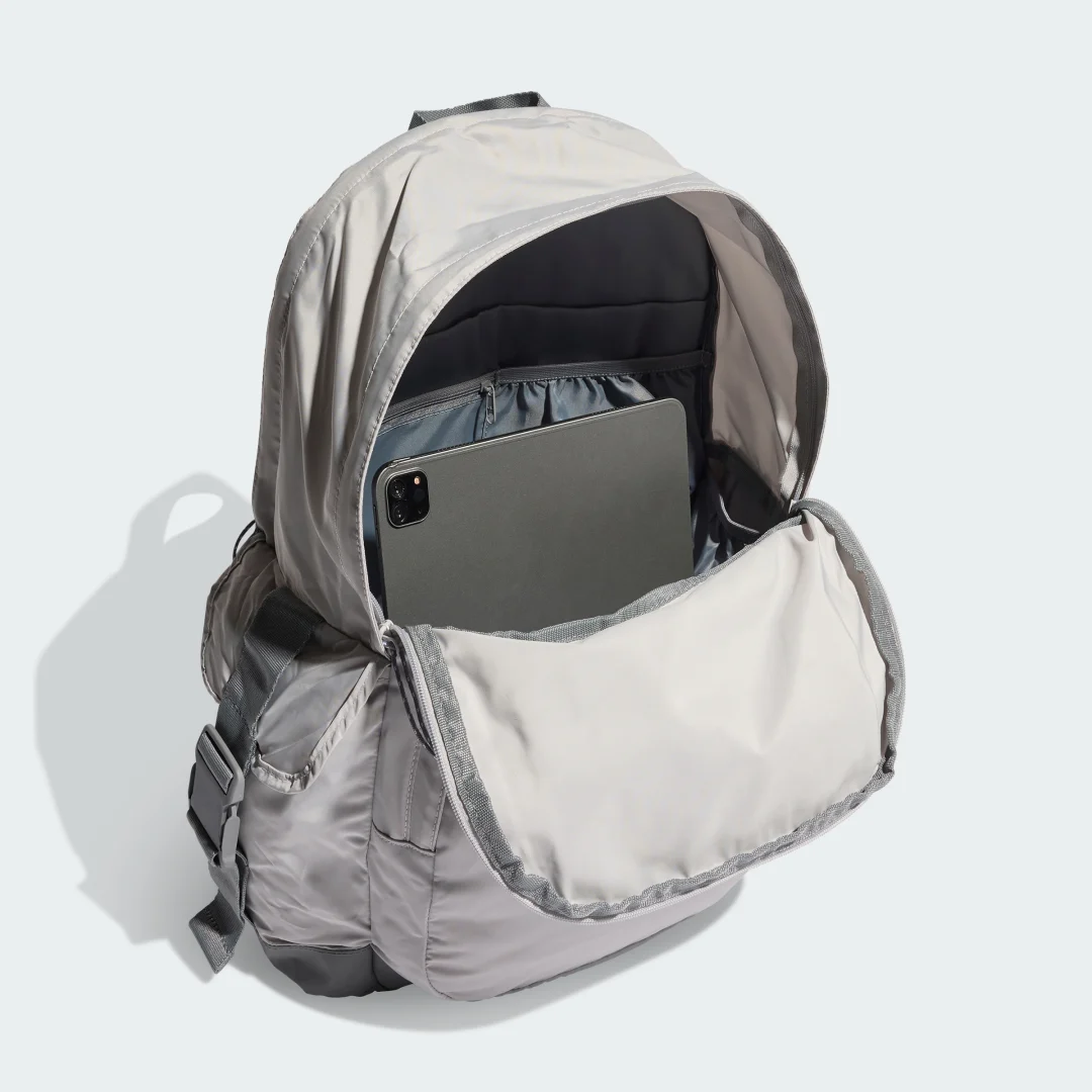 Thumbnail 3 de Mochila Adidas Gris: uso diario y transporte cómodo