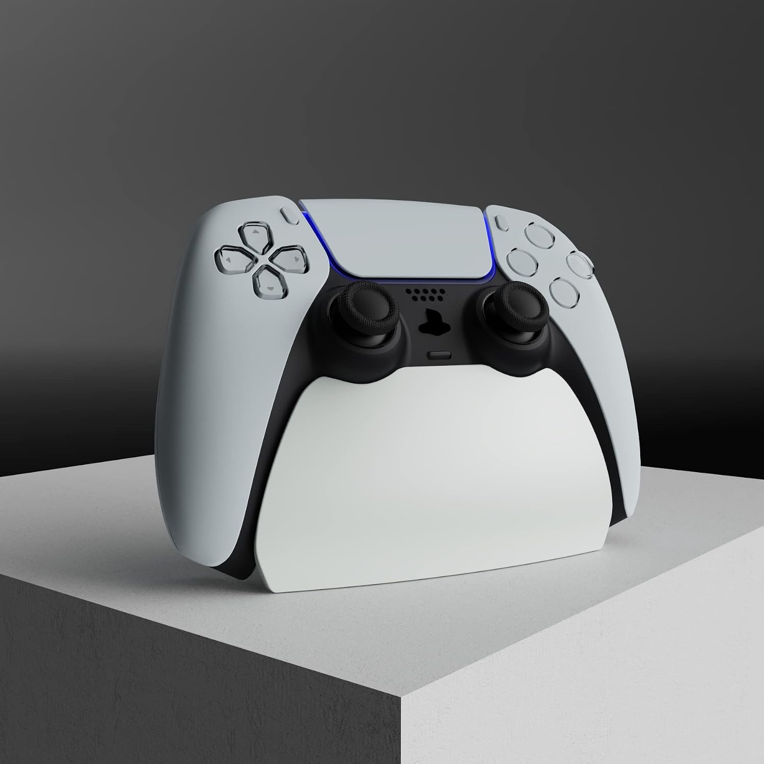 Detalle 2 de Playvital 2 Pack PS5 Controller Display Stands (White) with Rubber Pads