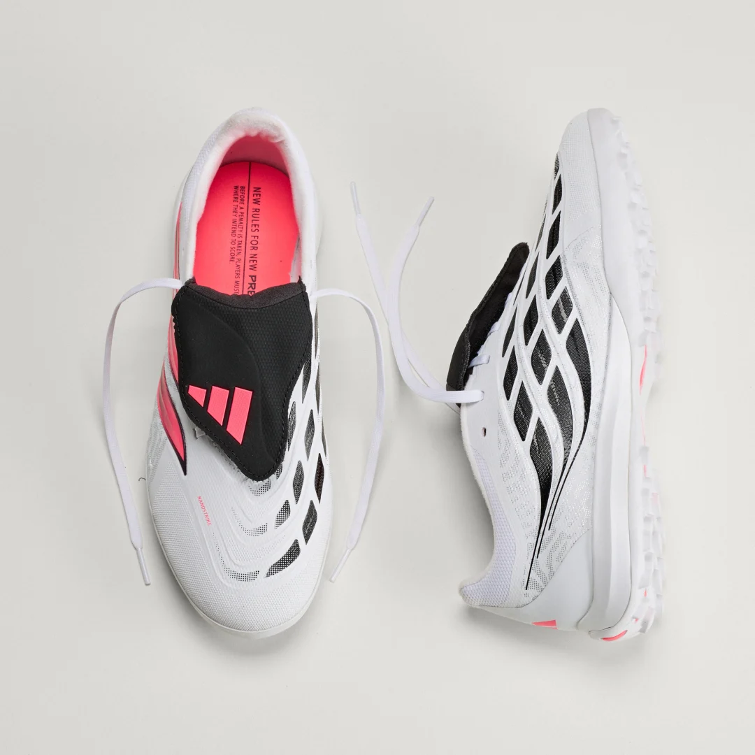 Thumbnail 3 de Adidas Predator League moqueta: bota de fútbol con lengüeta plegable en blanco
