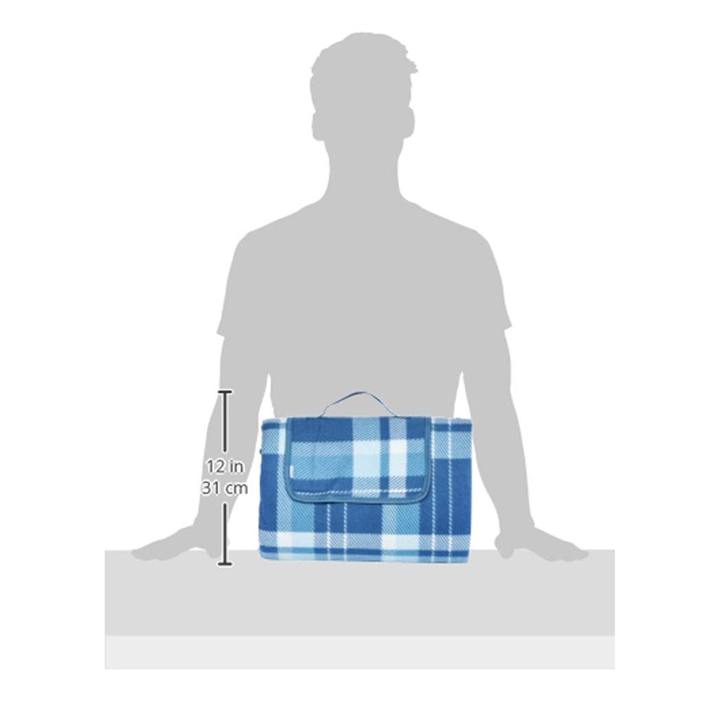 Detalle de Amazon Basics Reisedecke mit wasserdichter Unterseite, 175 x 200 cm, Hellblaues Karomuster