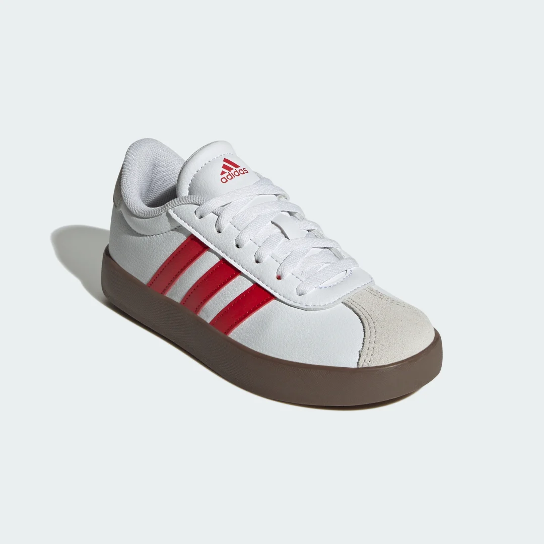 Detalle de Adidas VL Court 3.0: estilo clásico y versatilidad en color Blanco