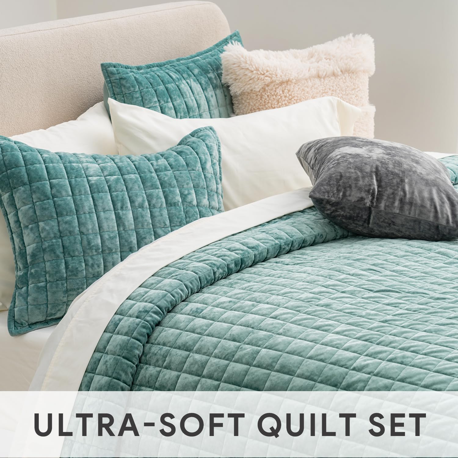 Detalle de RECYCO Luxury Velvet Quilt Set Full Queen Size – Aqua Green