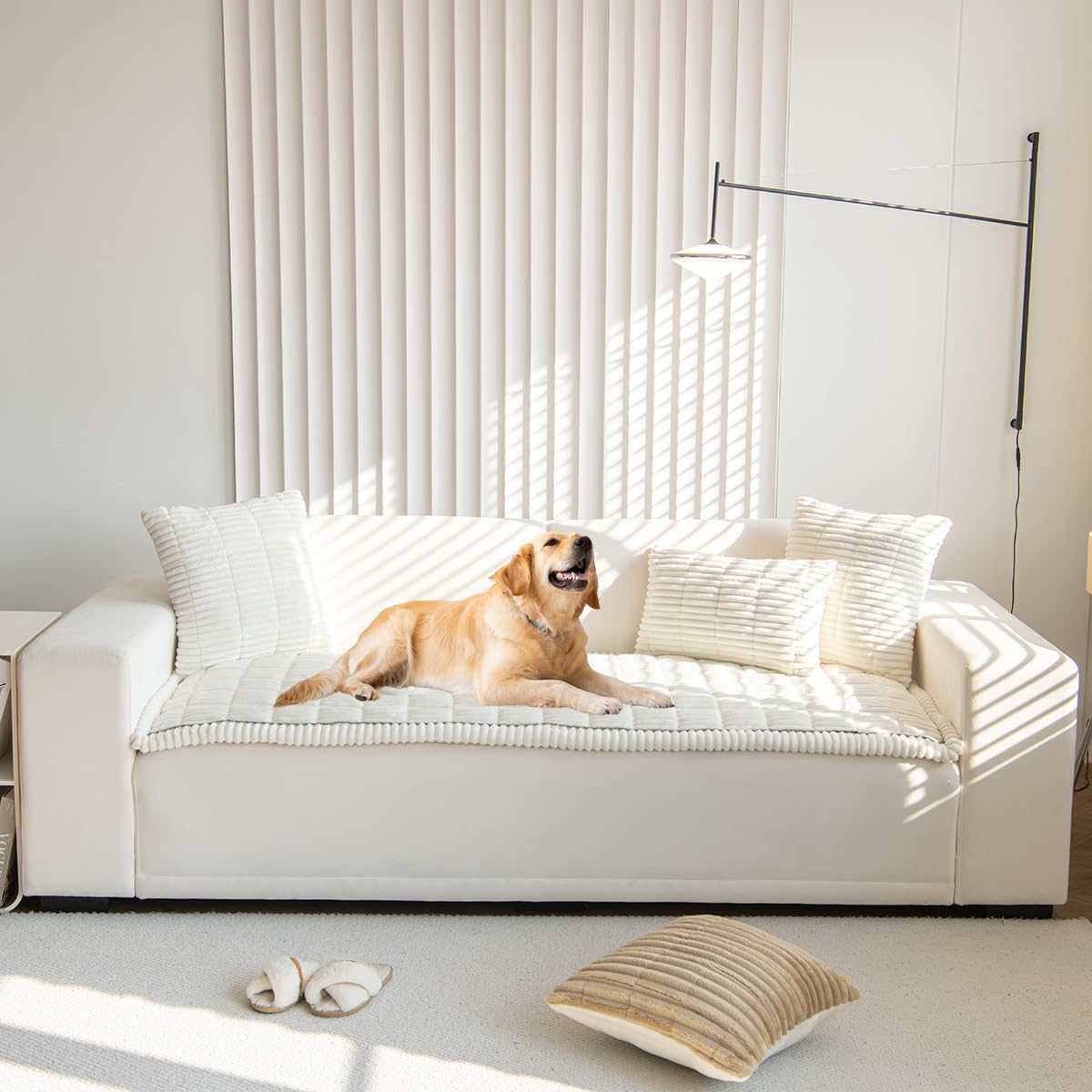 Detalle 2 de Gumfolk Pet Couch Cover โ Sofa Protector ๐