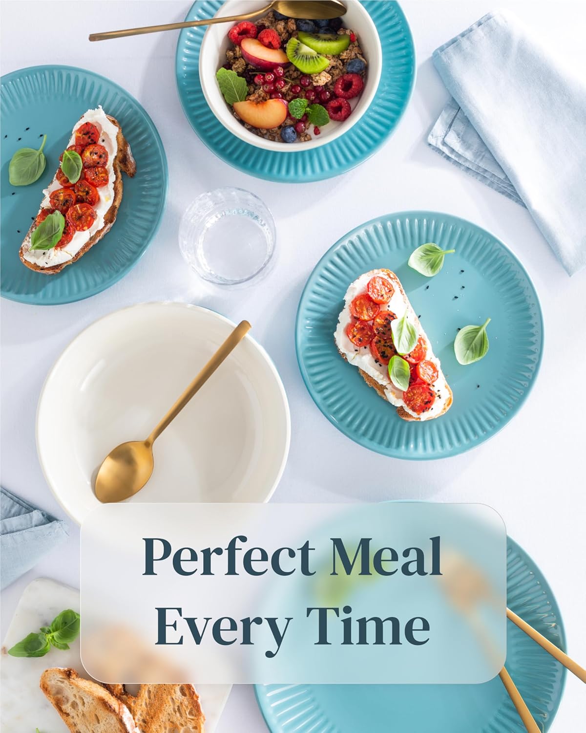 Thumbnail 3 de Stoneware Dinnerware Set for 8 People HYGGE 24-Piece: Elegant Scandi Green Ribbed Tableware