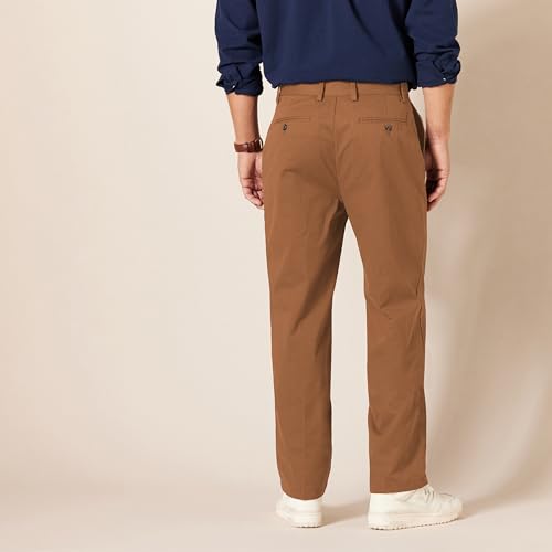 Detalle de Amazon Essentials Men's Classic-Fit Wrinkle-Resistant Chino Trousers, Dark Khaki Brown, 40W/32L