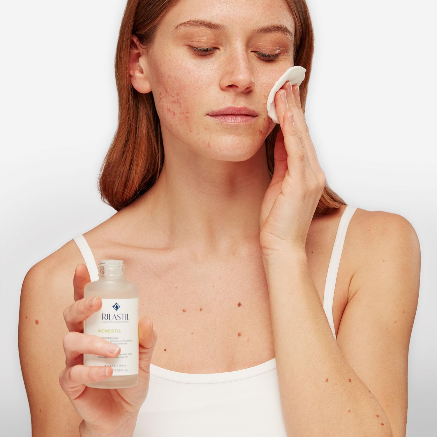 Thumbnail 5 de Rilastil Acnestil Micropeeling – Peeling intensivo viso in lozione con acido salicilico (100 ml)