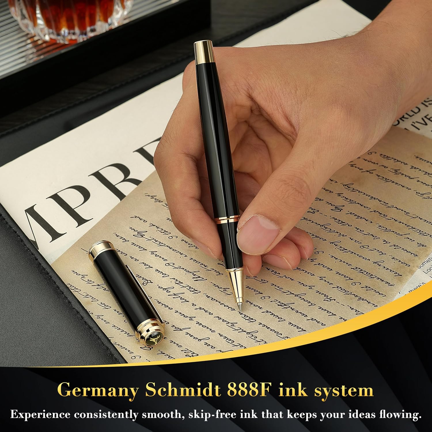 Detalle 2 de MCNTEIK 317 Rollerball in Piano Black Lacquer with 24K Gold Finish and Schmidt 888F Refill