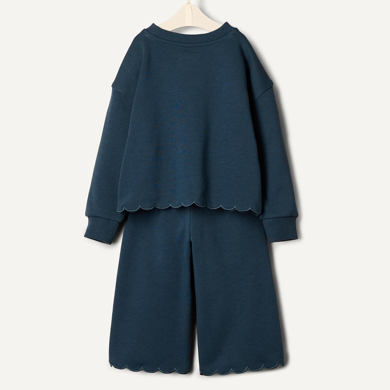 Thumbnail 4 de Amazon Essentials x Sofia Grainge set pantaloni e top in spugna per bimba e bambina