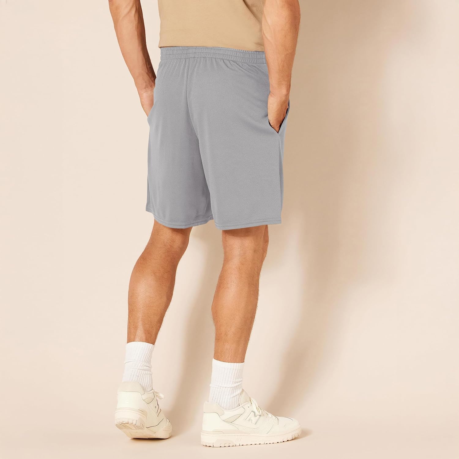 Thumbnail 2 de Amazon Essentials Men’s Athletic Basketball Gym Performance Tech Loose-Fit Training Shorts (Pack of 2)