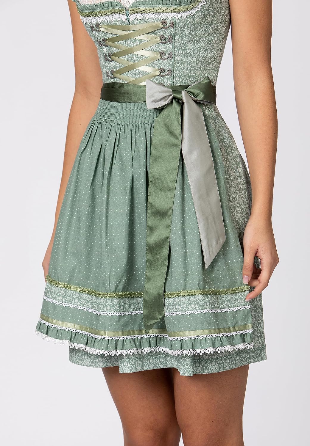 Detalle de Stockerpoint Kim – damski mini dirndl z bawełny, kwiatowym nadrukiem i fartuchem