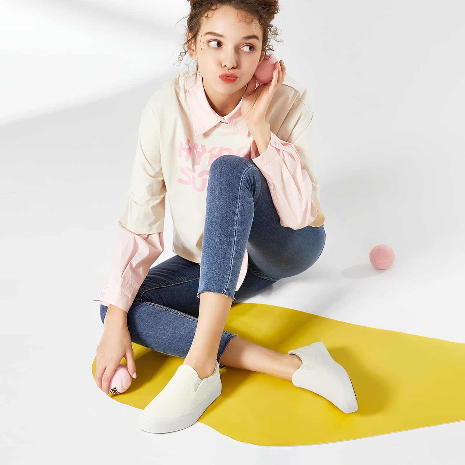 Detalle de hash bubbie Women's Canvas Slip-On Sneakers with Padded Insoles and Rubber Soles