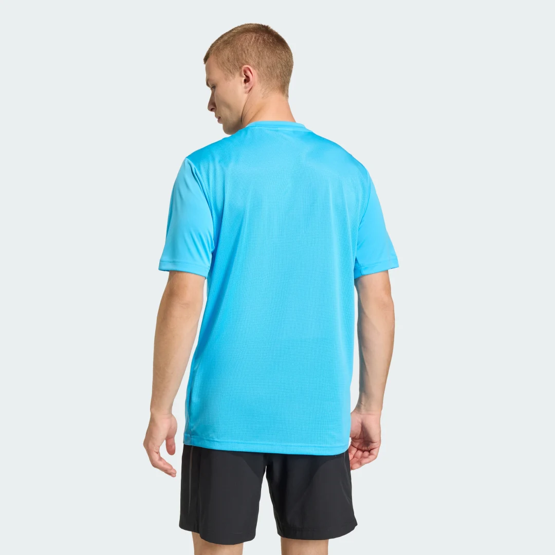 Detalle 2 de Camiseta Tech Apparel de Adidas — azul