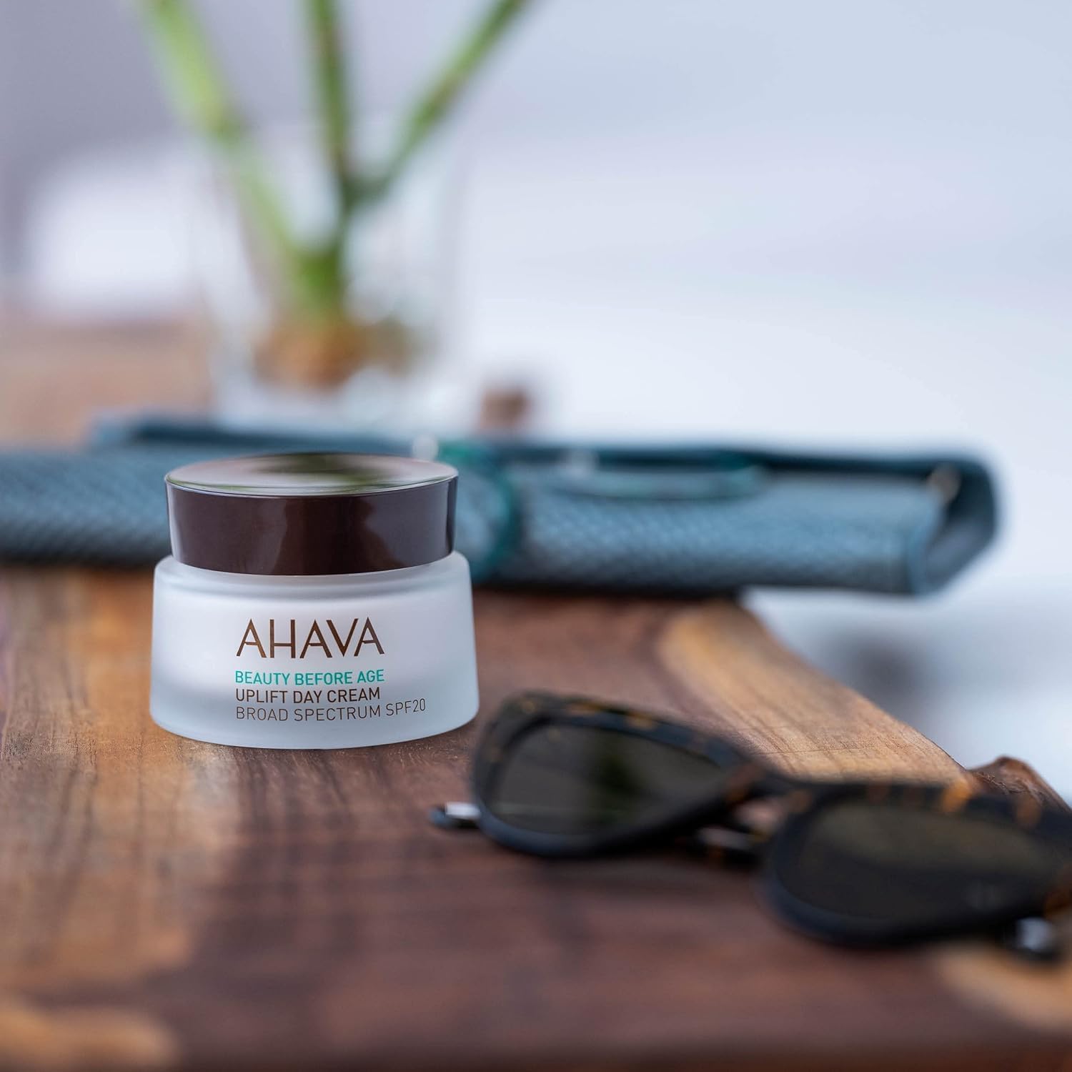 Detalle de AHAVA Uplift Crème jour SPF20 50ml – soin quotidien visage avec protection solaire