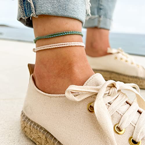Detalle de Made by Nami Surfer Fußband 2er Set – Dünnes Boho Fußkettchen, handgemacht, wasserfest