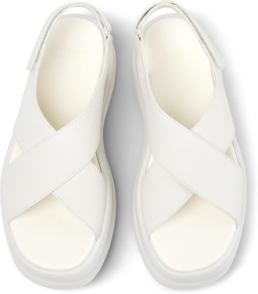 Detalle de Camper Pelotas Flota Up K201931 X-Strap SandalDonna: stile italiano e comodità in una sandal estiva