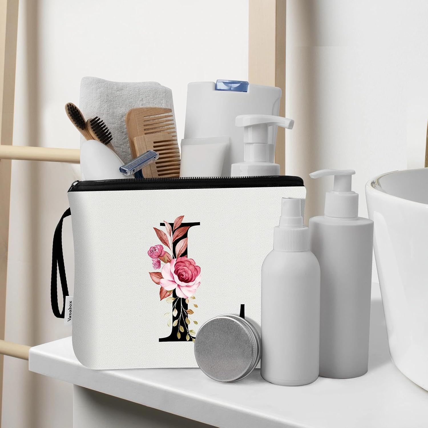 Detalle 1 de Vavabox 2 Pcs Initial Toiletry Bags Set (L, White) – personalised travel makeup & toiletry bag with handle