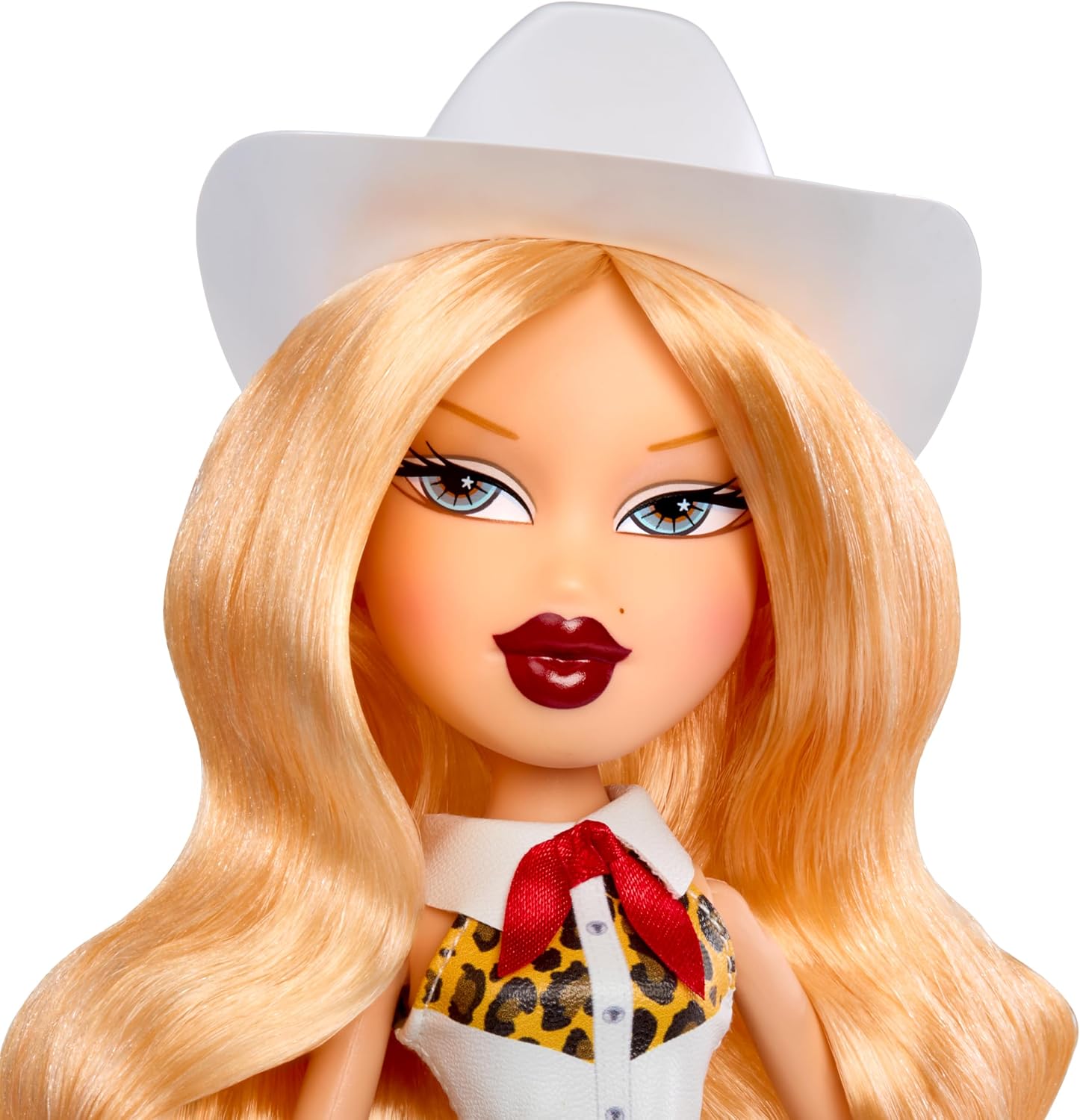 Detalle 2 de Bratz Sassy Stampede Cloe Fashion Doll with Cowgirl Outfit and Accessories