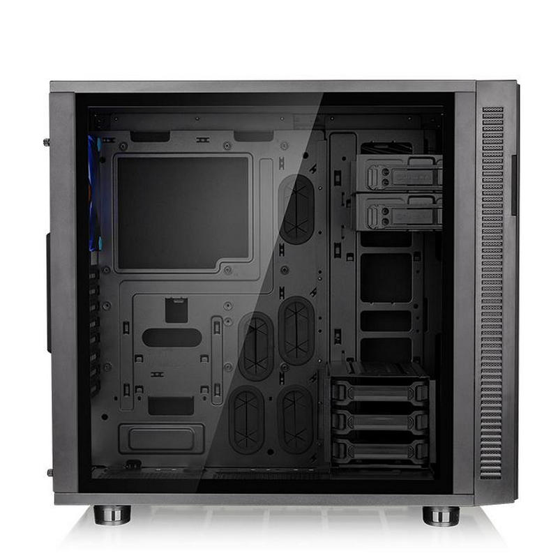 Detalle 2 de Thermaltake Suppressor F31 caja semitorre negra con cristal templado