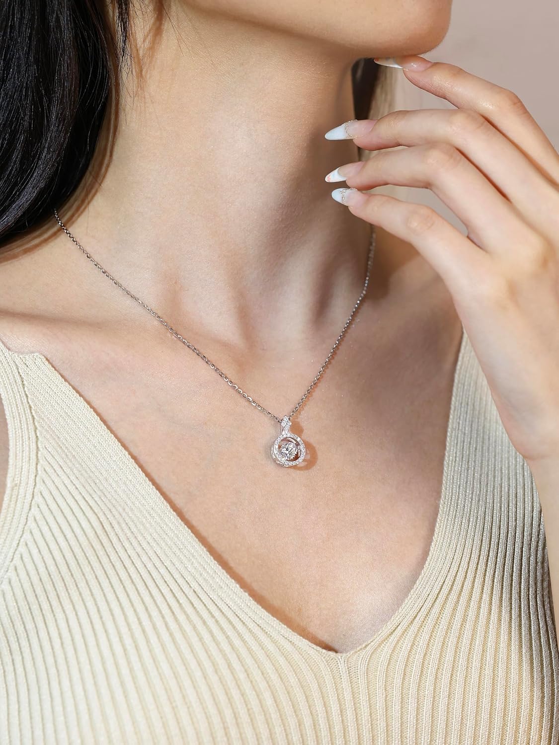 Detalle de FANCIME Moissanite Kette mit 1 Karat Moissanit-Halo-Anhänger (925 Sterling Silber) – Rund, 40+5 cm
