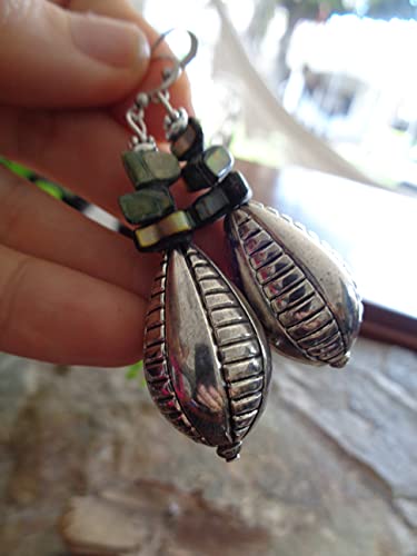 Thumbnail 6 de Orecchini a goccia in madreperla verde muschio – set di tre pezzi, stile boho