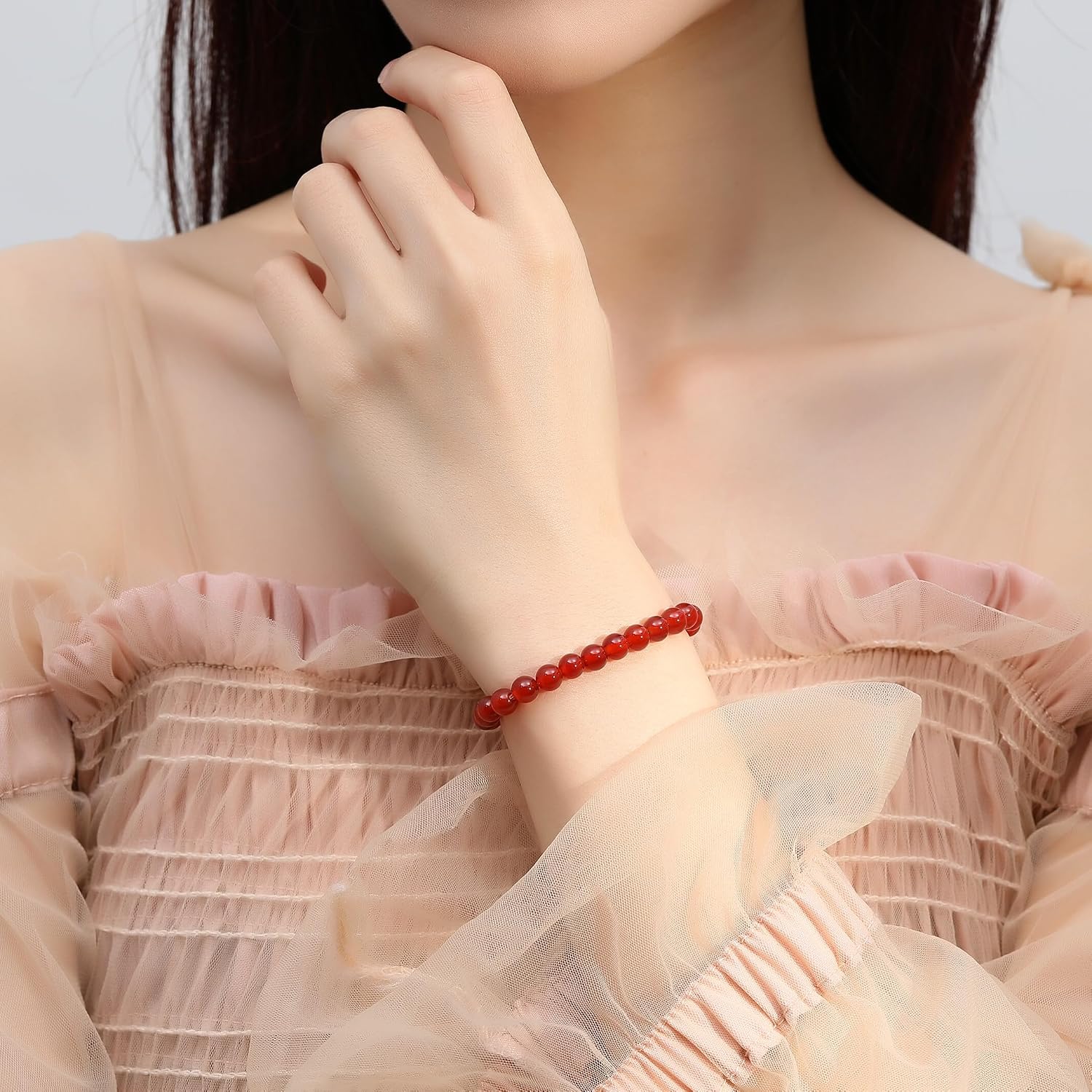 Detalle 2 de QINJIEJIE Naturstein Armband 4/6 mm – Karneol Glücksarmband aus echten Edelsteinen