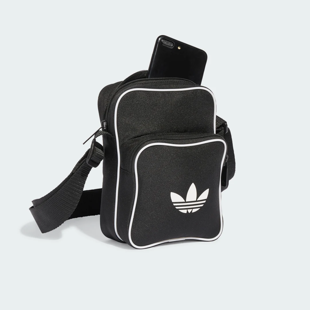 Thumbnail 3 de Bolso pequeño Adicolor Classic de Adidas – negro