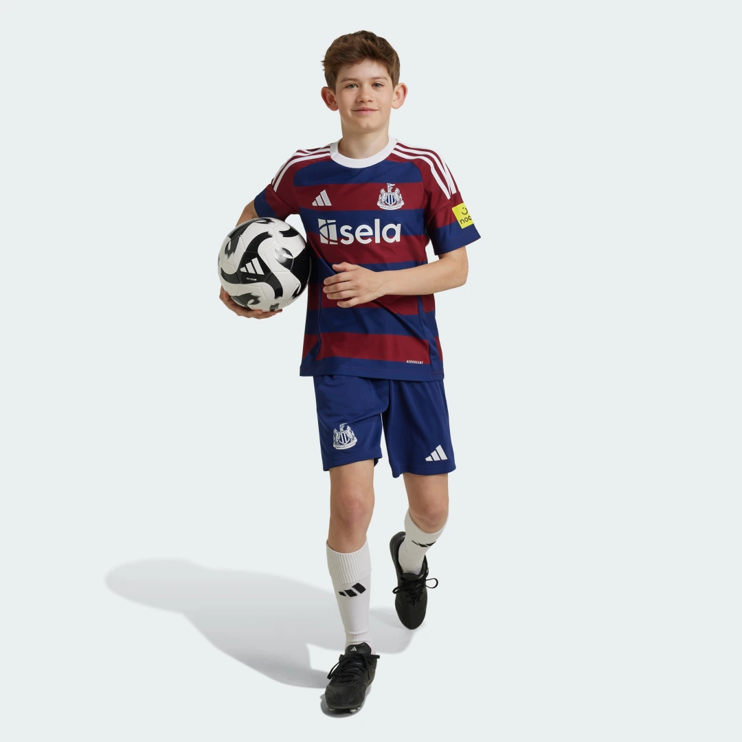 Detalle de Camiseta segunda equipación Newcastle United FC 24/25 (Adolescentes) – Adidas