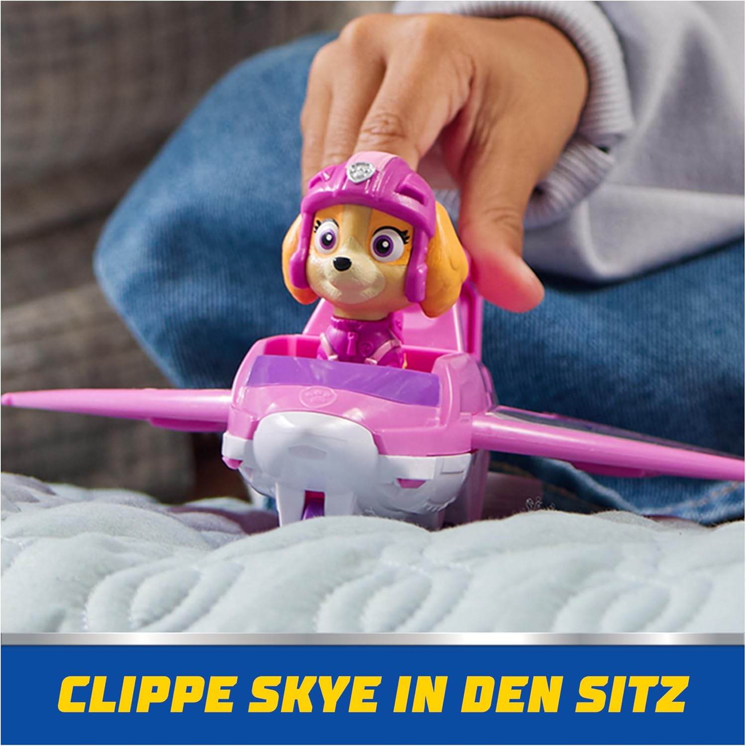Thumbnail 6 de PAW Patrol Air Rescue Skyes Rettungsflugzeug – Basisfahrzeug mit einziehbarer Klaue, Rettungskorb, Skye- und Hasenfigur