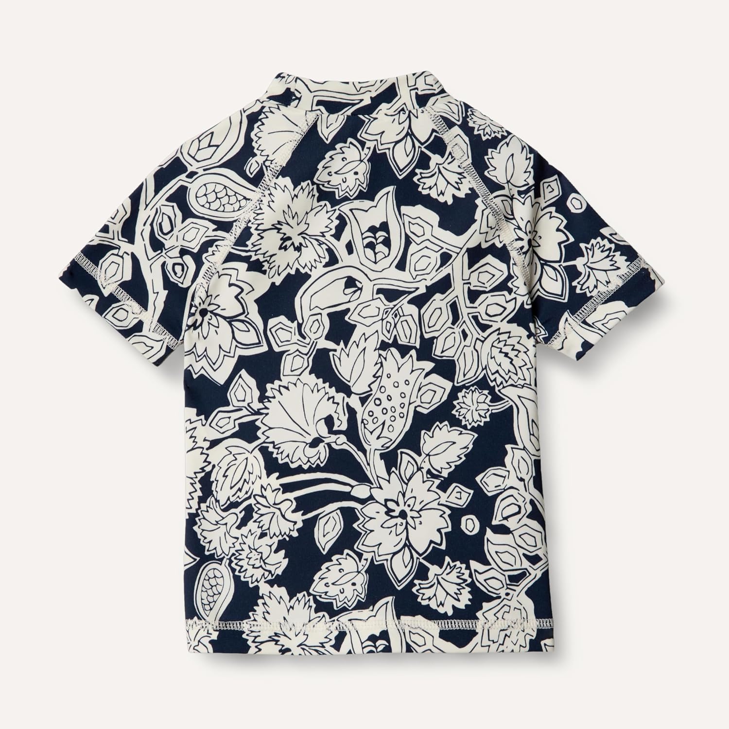 Detalle de Amazon Essentials Boy's Short-Sleeved Rashguard T-Shirt