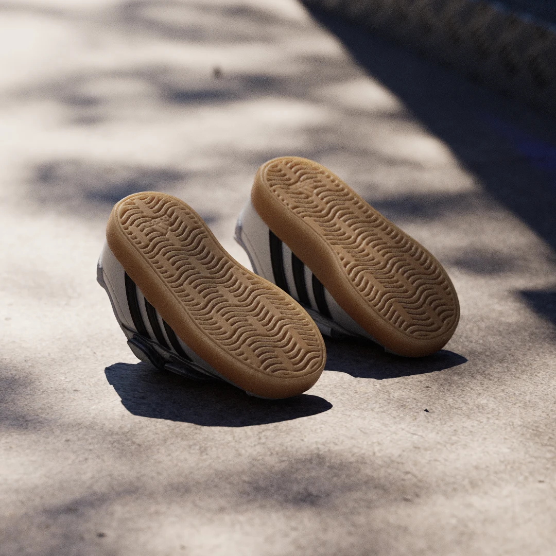 Detalle de Adidas VL Court 3.0 Skateboarding para niños – Plateado