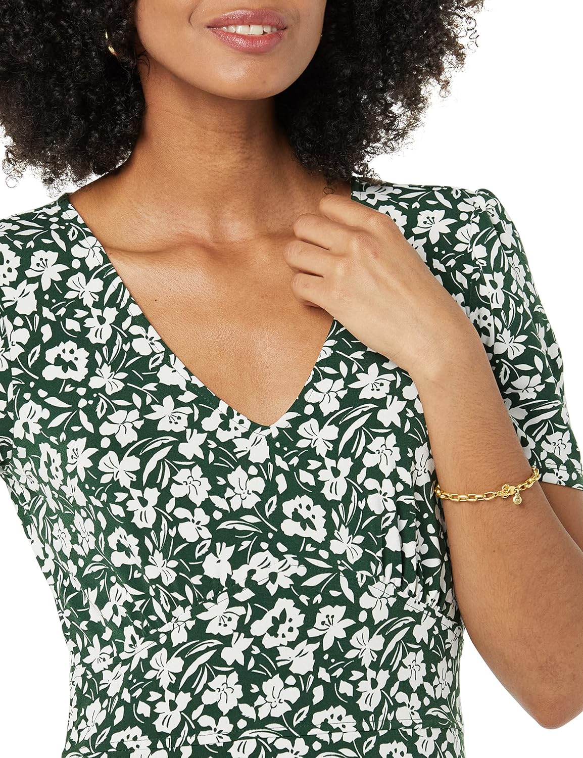 Thumbnail 2 de Amazon Essentials Women’s Short-Sleeve V-Neck Fit & Flare Floral Jersey Dress