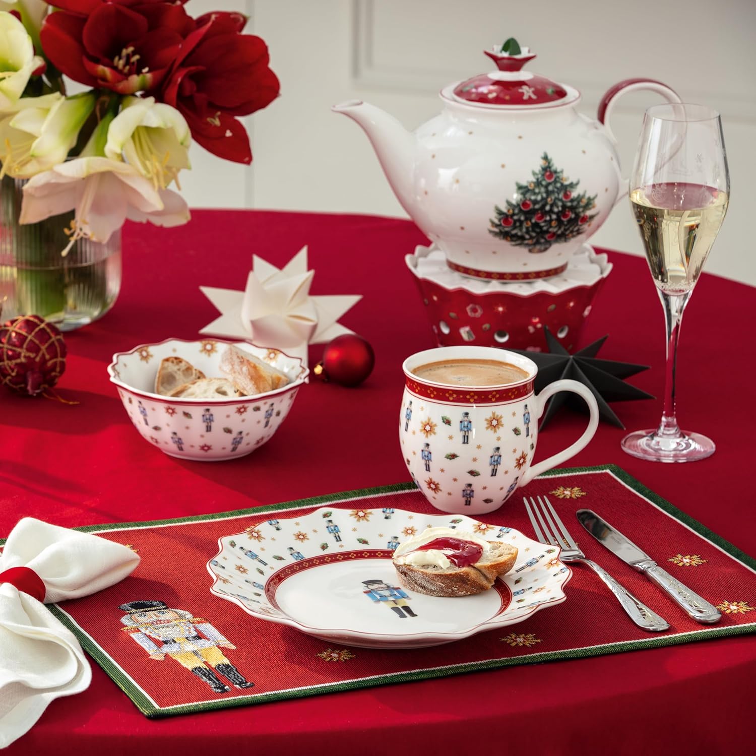 Detalle de Villeroy & Boch Toy's Delight calentador de tetera 16 cm