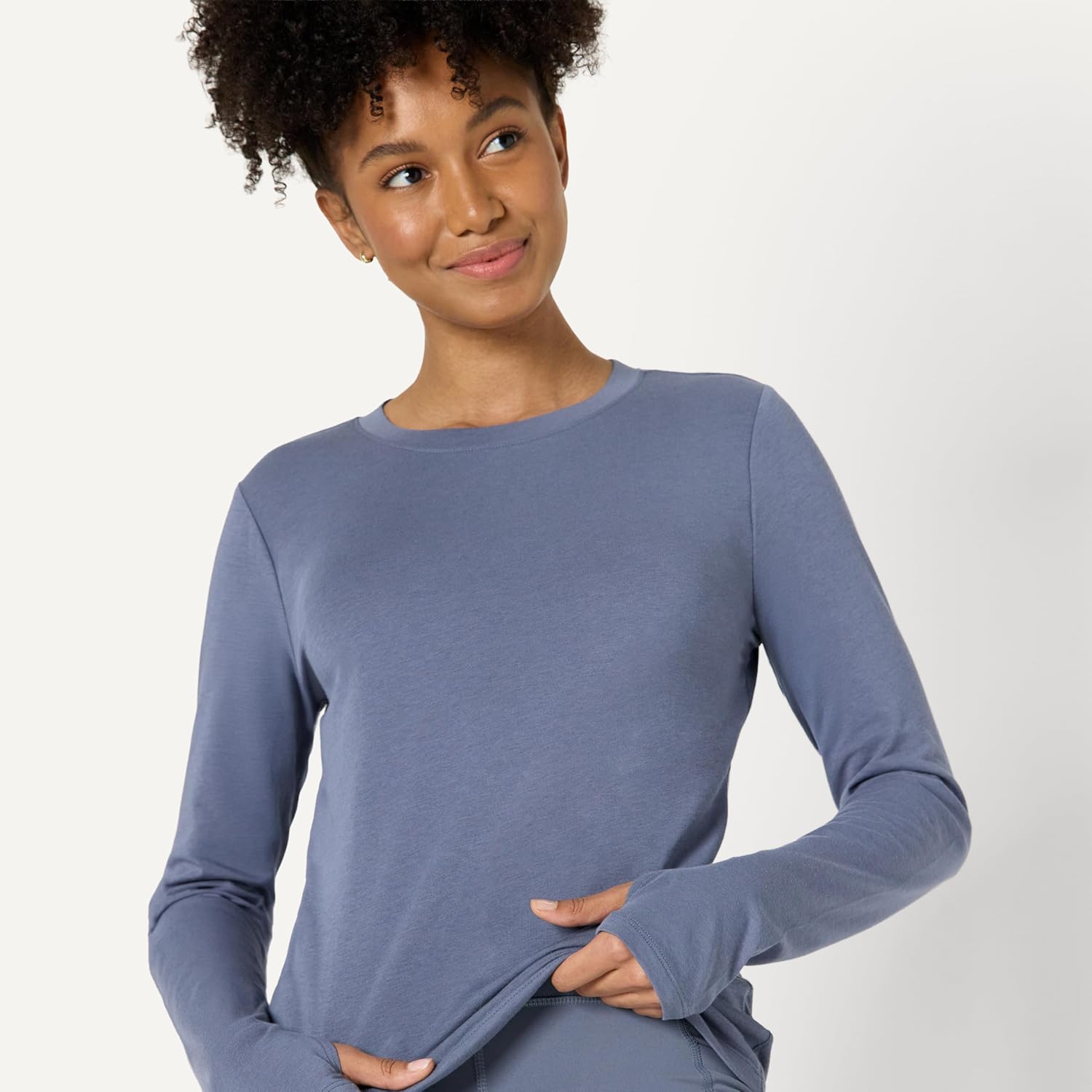 Detalle de Amazon Essentials Women's Active Soft Cotton Regular Fit Crewneck Long Sleeve T-Shirt