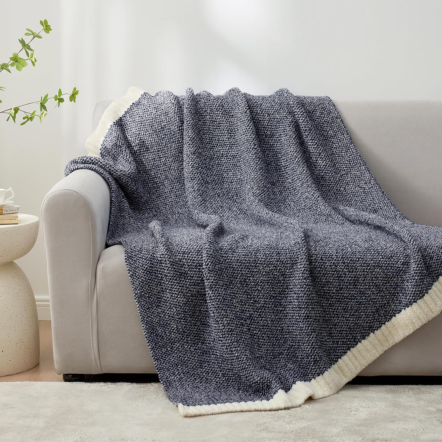 Detalle 2 de Snuggle Sac Heather Navy Throw Blanket (50x60 inches) — super soft microfiber knit for couch, bed, and travel