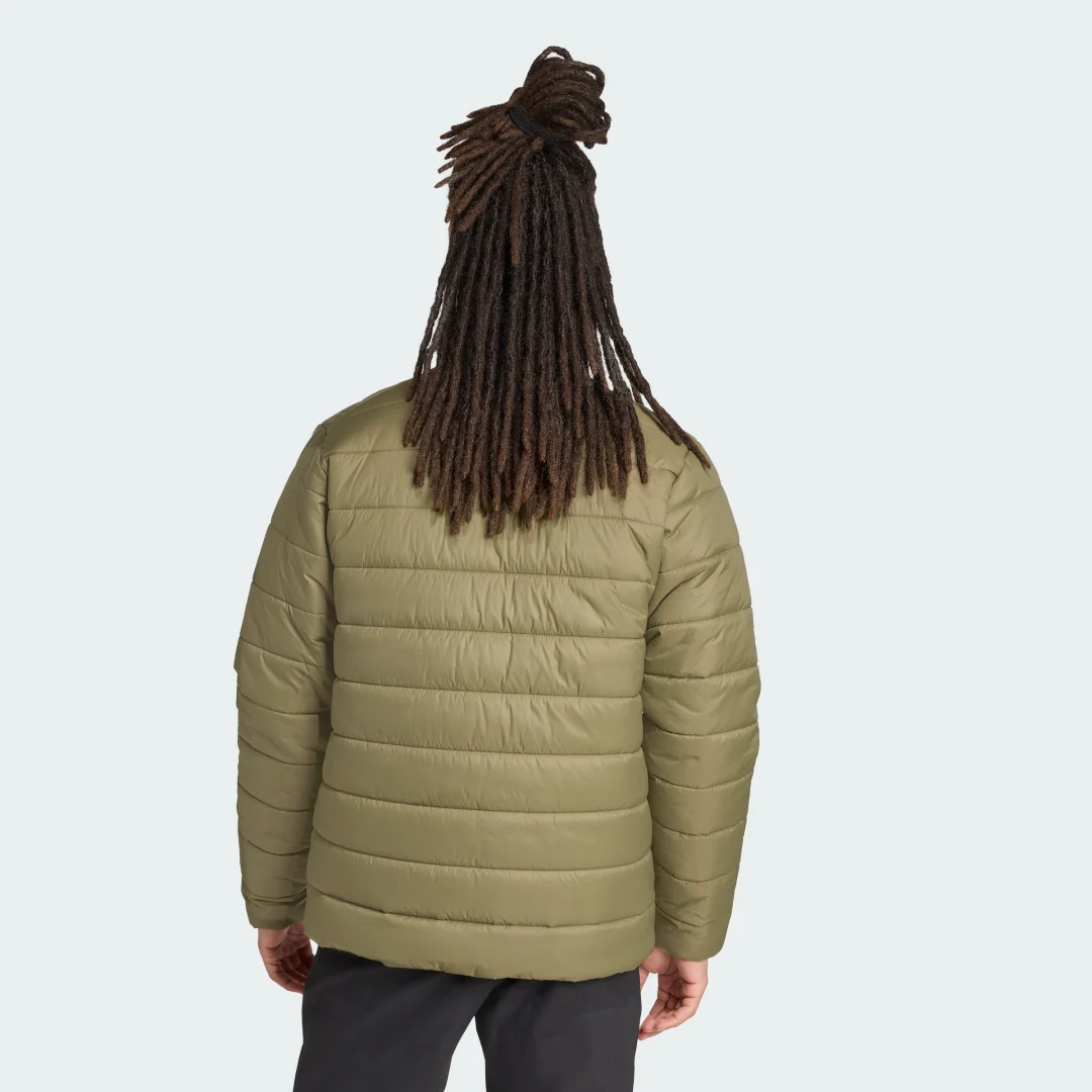 Detalle 2 de Chaqueta aislante Terrex Multi Essentials de Adidas (Verde) – comodidad para outdoor