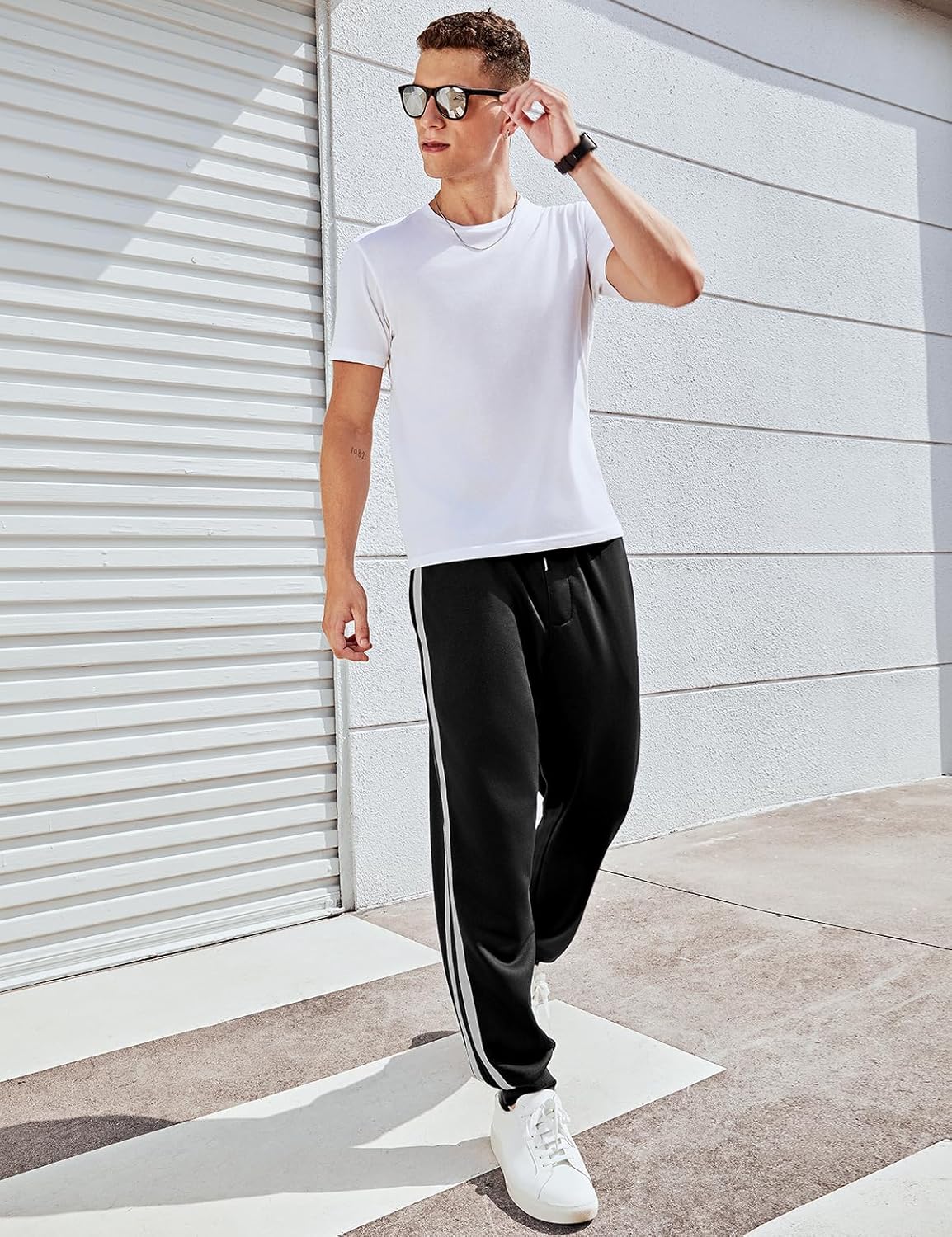 Detalle de Mauro Kane Mens Joggers: Lightweight Slim Jogging Trousers with Pockets